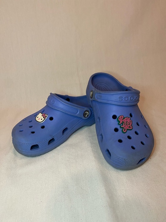 CROCS Other - Kids Blue Clog Shoes with Cute Charms